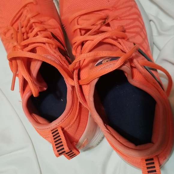 New balance shoes - Picture 8 of 9